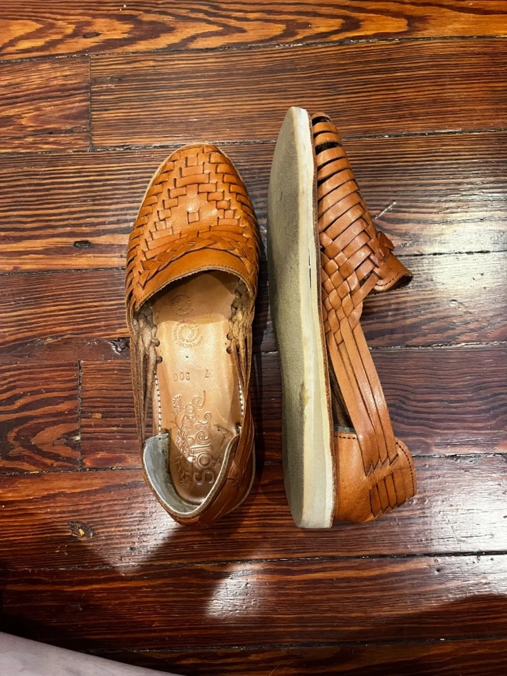 Cognac huaraches size 7